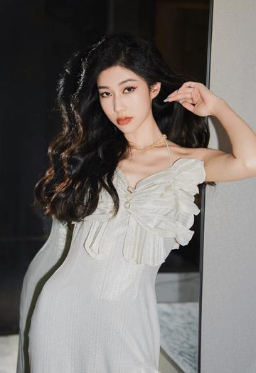吴映香-巴西籍华裔女歌手，TGG组合成员
