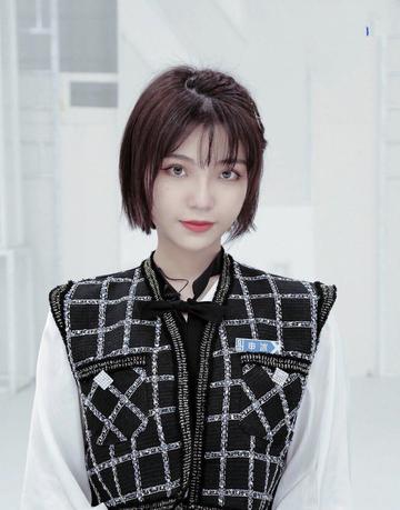 申冰-中国女歌手