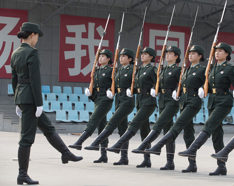 中国人民解放军陆海空三军仪仗队- 抖音百科