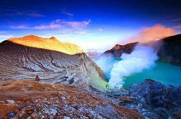 卡瓦伊真火山-位于印度尼西亚爪哇岛的活火山