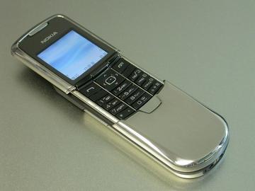 诺基亚8800-2005年诺基亚发布的手机产品