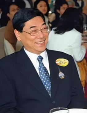 郭应泉-香港商人、演员李若彤前男友