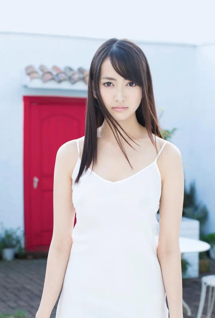 橘梨纱 