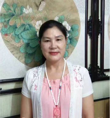张云-市女画家艺委会会长