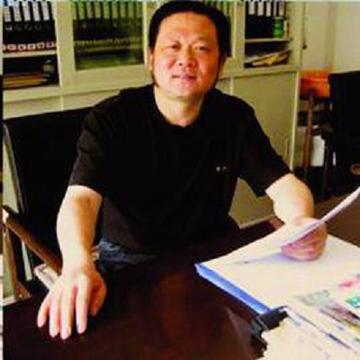 张昕-湖北美术学院图书馆馆长