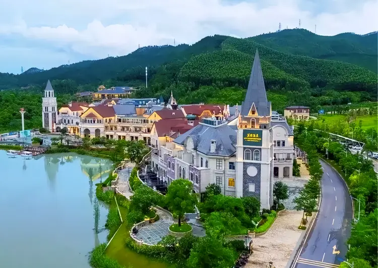 美的鹭湖森林度假区
