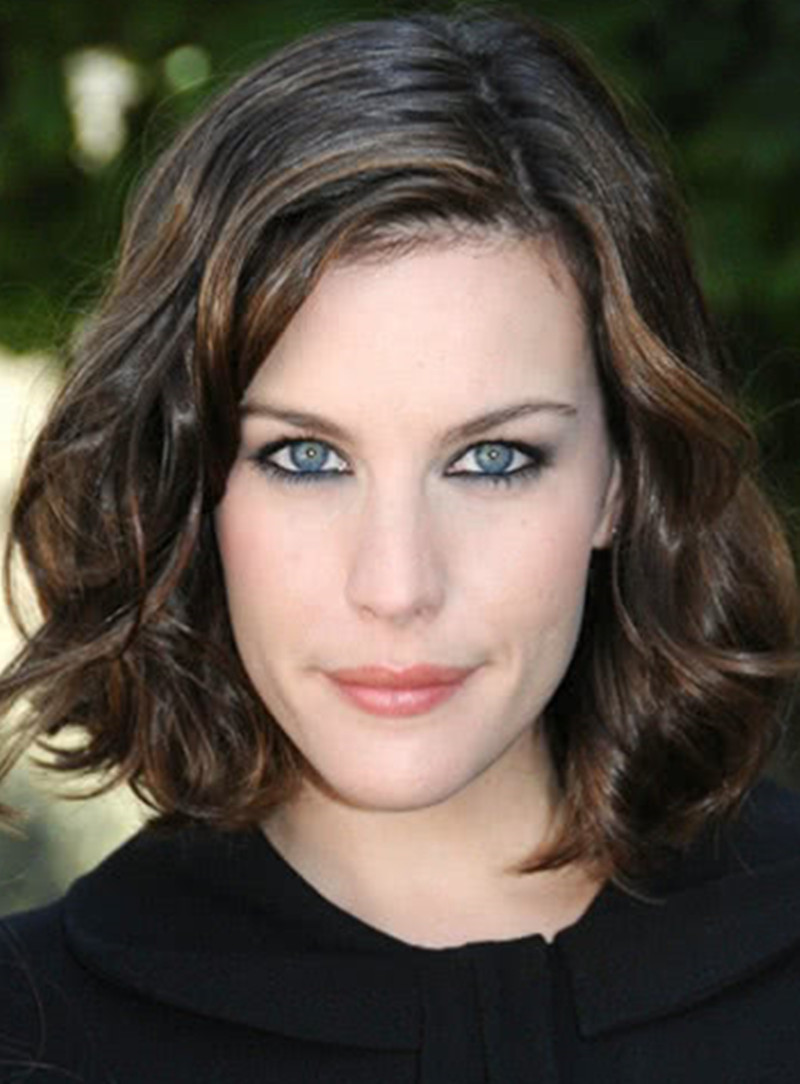 SKY Castle 天空之城》金惠奫飾姜藝瑞公主VS 《Penthouse上流戰爭》（頂樓）  韓智賢飾朱碩京大小姐，這剪輯版本我看不少次了，一直希望金惠奫和朱碩京未來可以一起合作演惡女互鬥，一定超爽的！  不過當初看頂樓時我真的蠻討厭朱碩京這個角色，因為太壞了，但隨著時間變化 ..., image size:800x1084