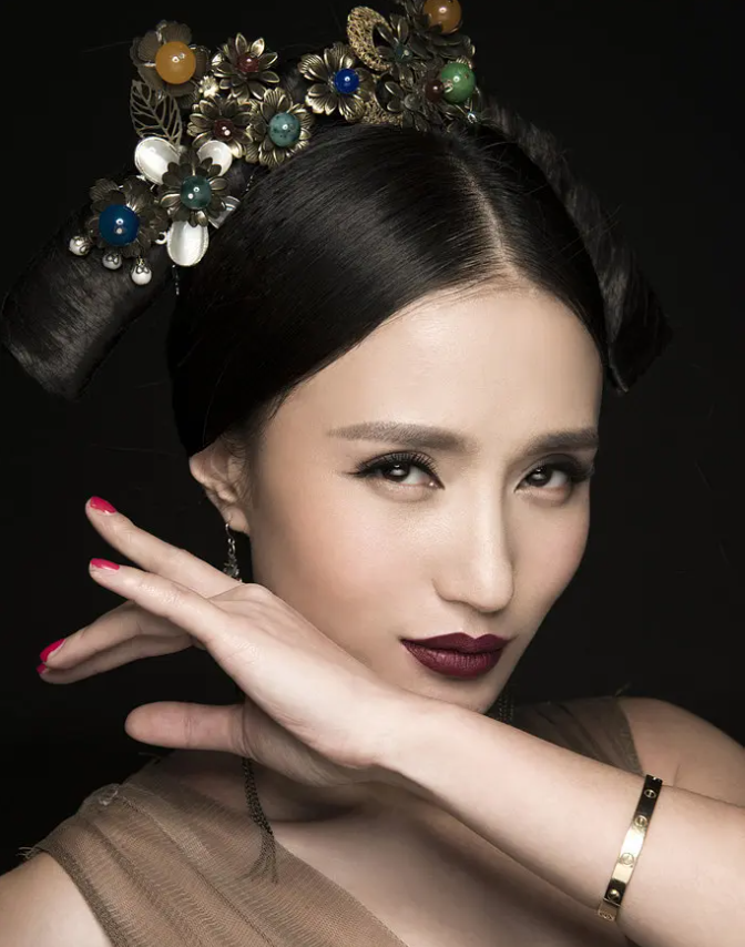 萬美汐 