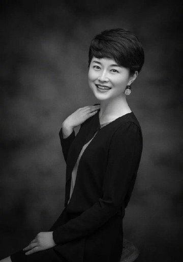 陈曦-中国内地女主持人