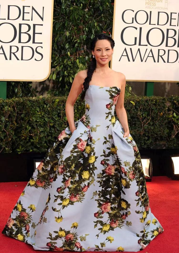 Search Results for “IU” – Page 53 – A Day Magazine, image size:750x1062