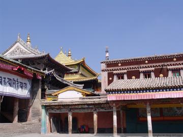 弥勒寺-云南省风景名胜之一