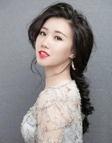 戴梓伊-中国内地女歌手