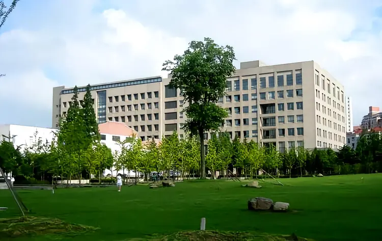 上海财经大学