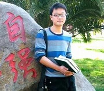 胡万宝-青年历史作家，青年杂文家