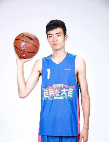 刘育辰-北京大学篮球运动员