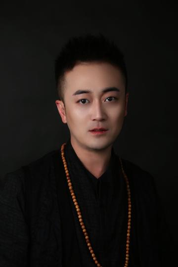小乐-化妆造型师