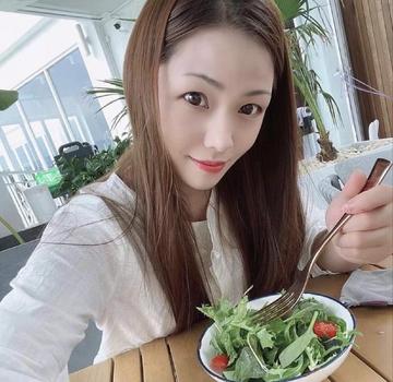 王青霞-中国香港TVB男演员李龙基的未婚妻