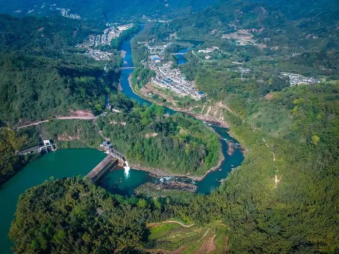 雨城区