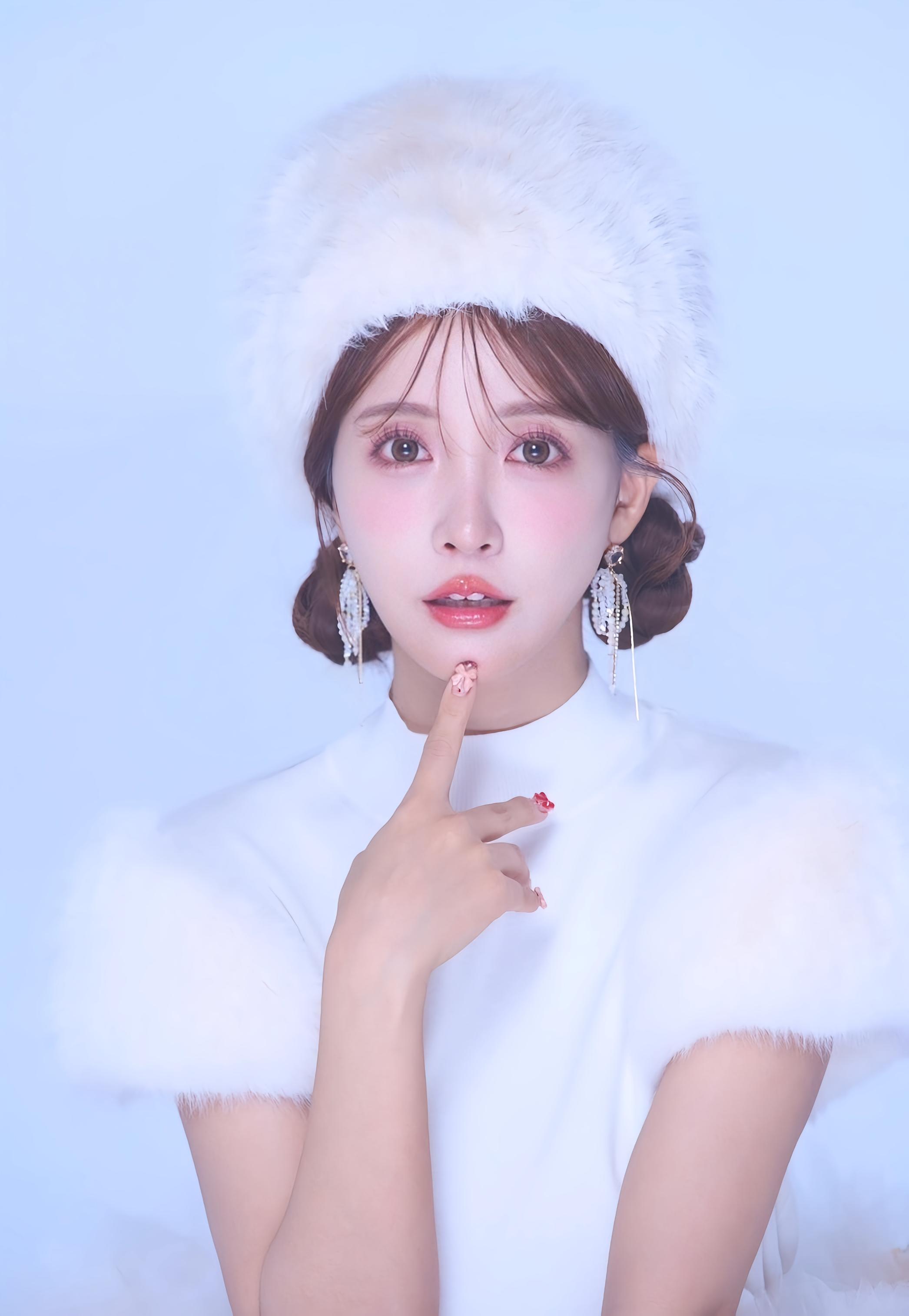 業(yè)界女帝三上優(yōu)亞