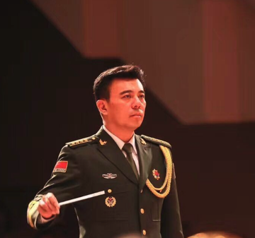 张海峰-解放军军乐团常任指挥