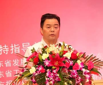 钟浩天-中华国学研究会常务副会长