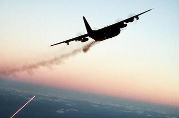 AC-130攻击机-美国一型重型对地攻击机