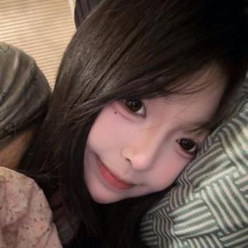 胡含月