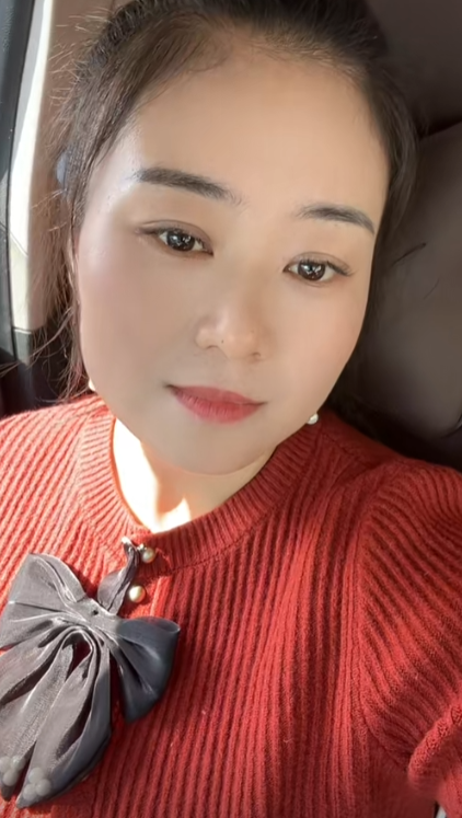 胡佩佩在抖音截图