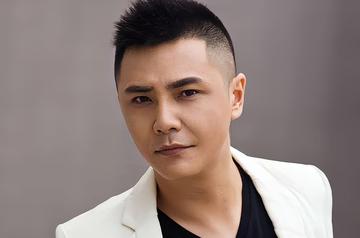 冷中易-中国内地男歌手、演员