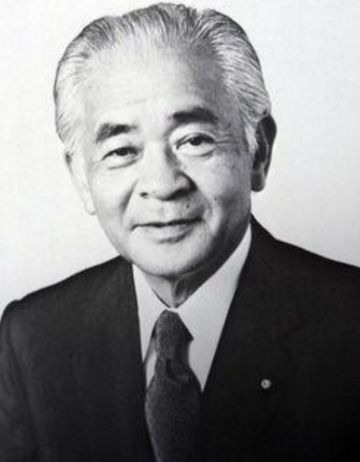 二阶堂进-曾任日本田中内阁官房长官