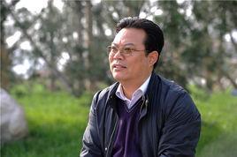 李彬