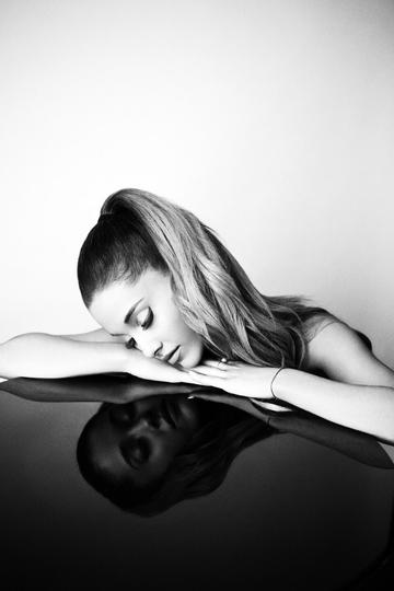 moonlight-Ariana Grande演唱歌曲