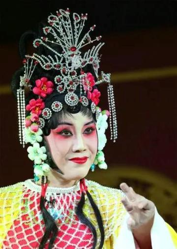 董金凤