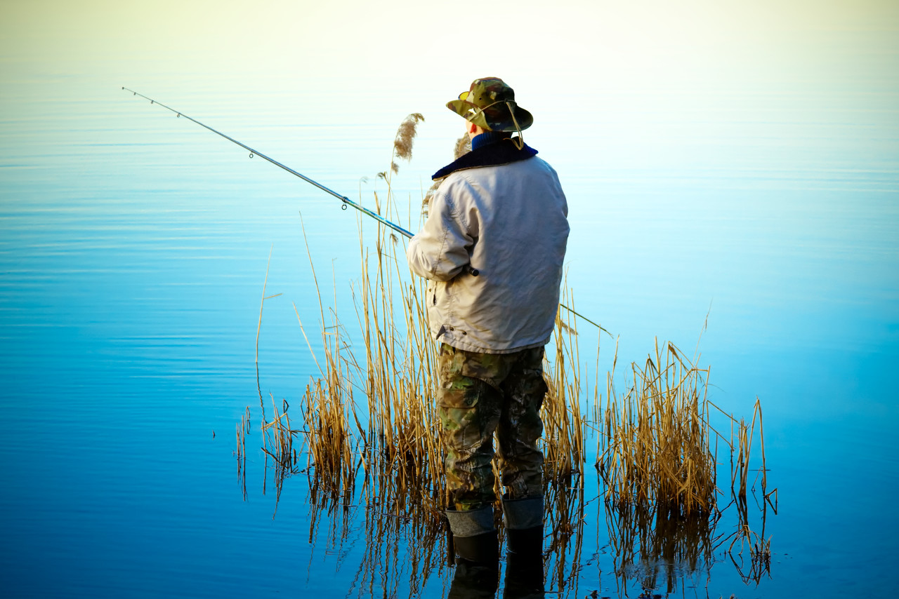 钓鱼者应该如何选择鱼竿呢？钓鱼竿的正确选择方法_手机搜狐网