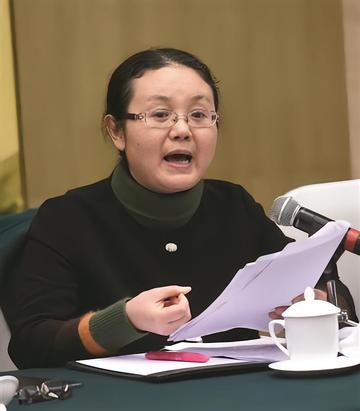 徐忆农
