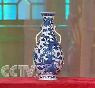 青花龙凤纹如意双耳瓶- 抖音百科
