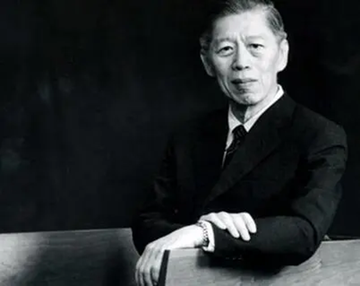 李成伟