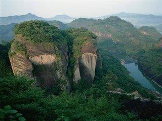 虎啸岩景区-福建省的景区