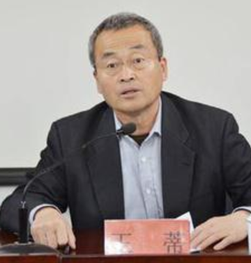 王蒂-曾任甘肃省人民代表大会常务委员会教育科学文化卫生办公室副主任
