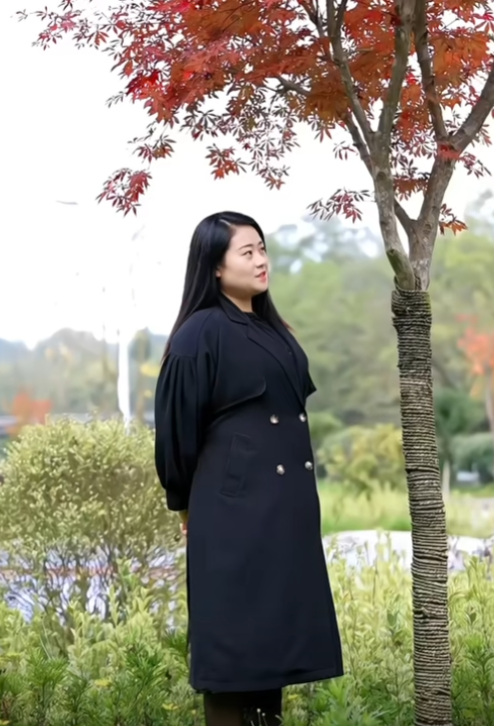 胡佩佩在抖音截图