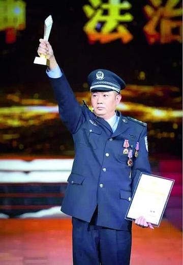 张辉-CCTV2015年度法治人物