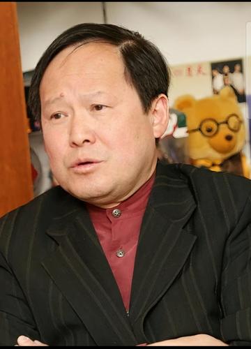 罗启仁-加拿大温哥华大剧院董事长、外科医生、商人