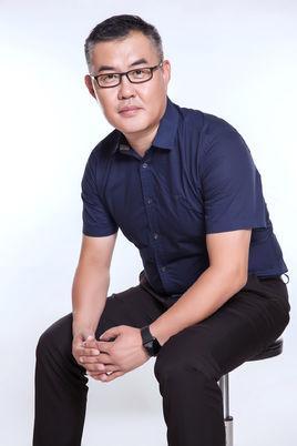周新-乐豪斯装饰产业集团创始人