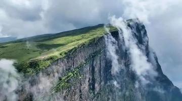 龙头山大断崖-四川凉山州境内自然景观