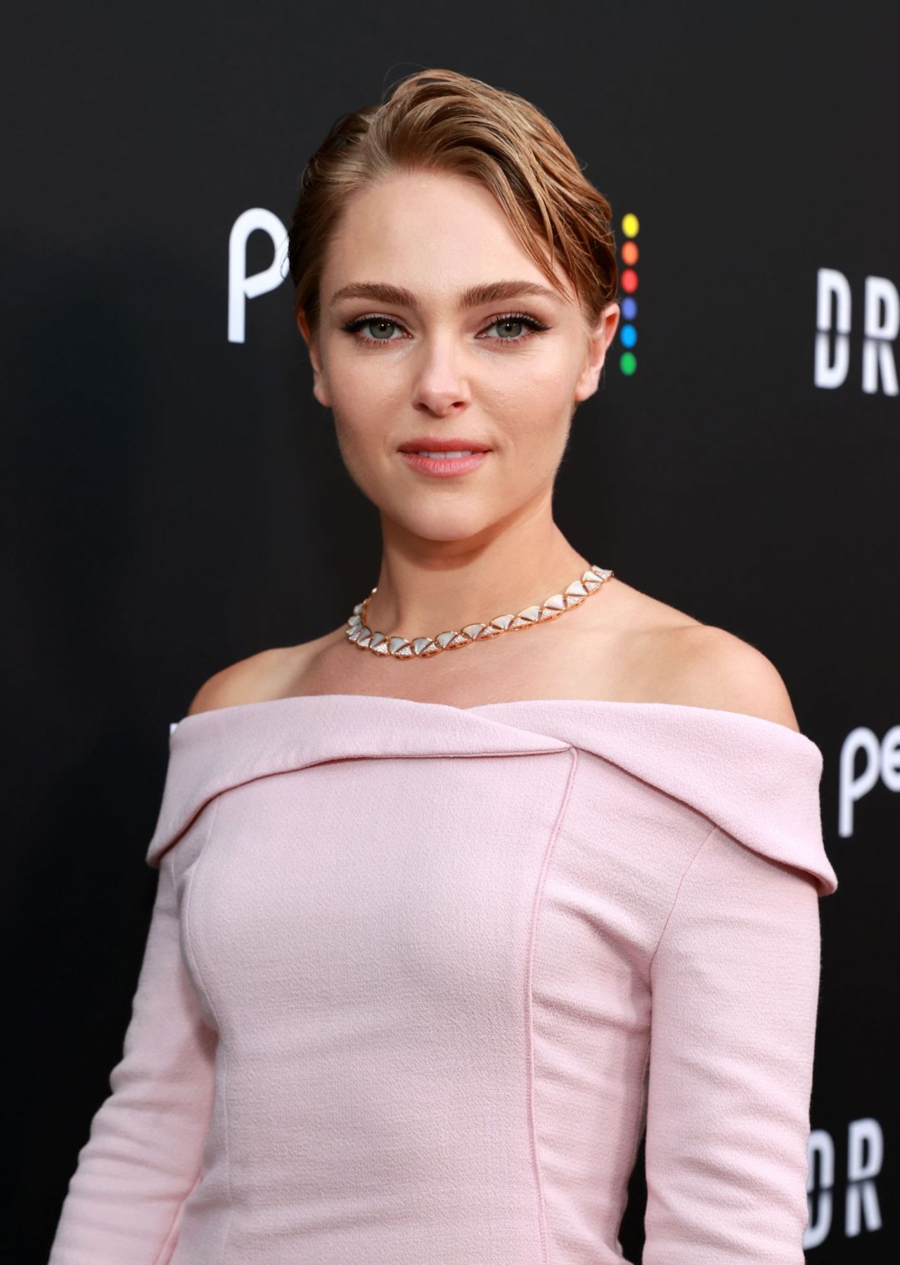 安娜索菲亚·罗伯- 抖音百科, image size:1280x1799