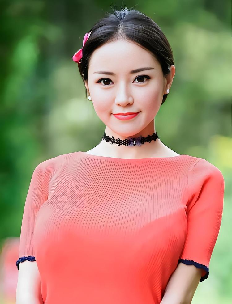潘春春 