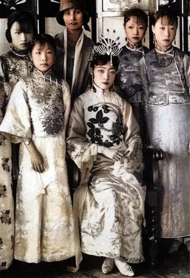 真作】郭布羅婉容 溥儀 合作『九芝同壽図』〔紙本肉筆〕画心 鏡