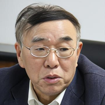 董学文-北京大学中文系教授