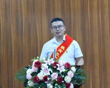 吴磊-延安市子长中学教师