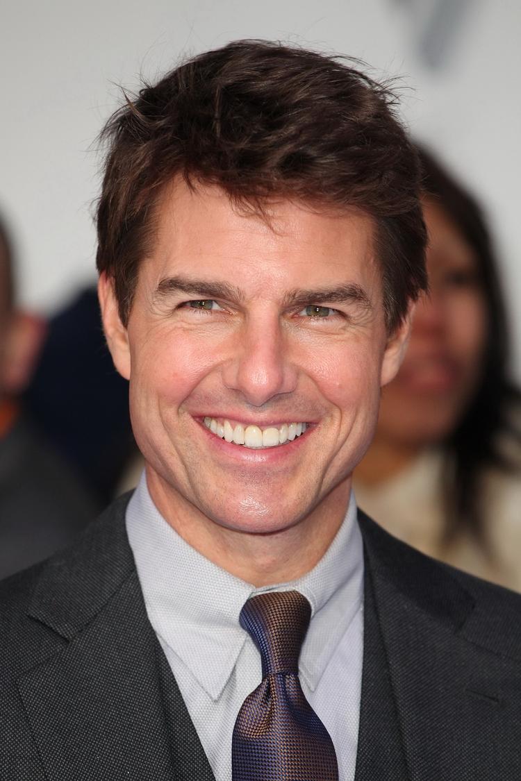 汤姆·克鲁斯- 抖音百科, image size:750x1125